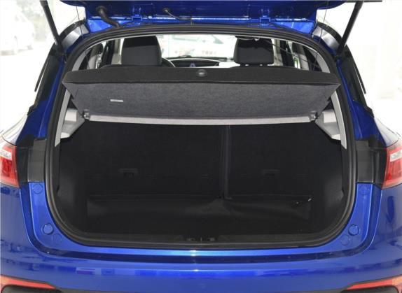 云度π3 2018款 Pro 尊贵型（双色） 车厢座椅   后备厢