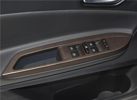 云度π3 2018款 Pro 尊贵型（双色） 车厢座椅   门窗控制