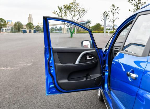 全界Q1 2018款 1.4L 手动天窗导航版 车厢座椅   前门板