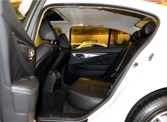 英菲尼迪Q50L 2015款 2.0T 悦享版 车厢座椅   后排空间