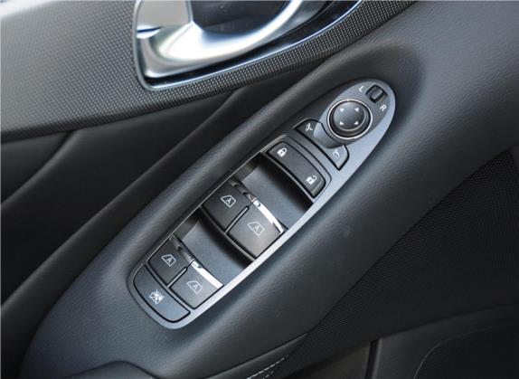 英菲尼迪Q50L 2015款 2.0T 运动版 车厢座椅   门窗控制