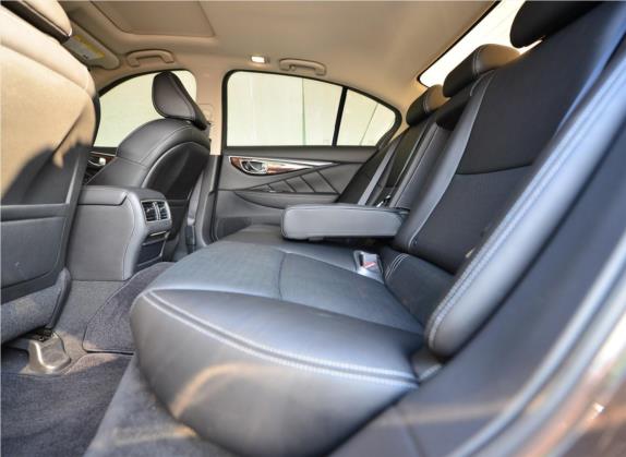 英菲尼迪Q50L 2015款 2.0T 豪华运动版 车厢座椅   后排空间