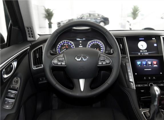 英菲尼迪Q50L 2016款 2.0T 舒适版 中控类   驾驶位