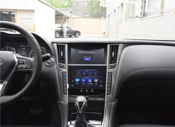 英菲尼迪Q50L 2018款 2.0T 进享版 国VI 中控类   中控台