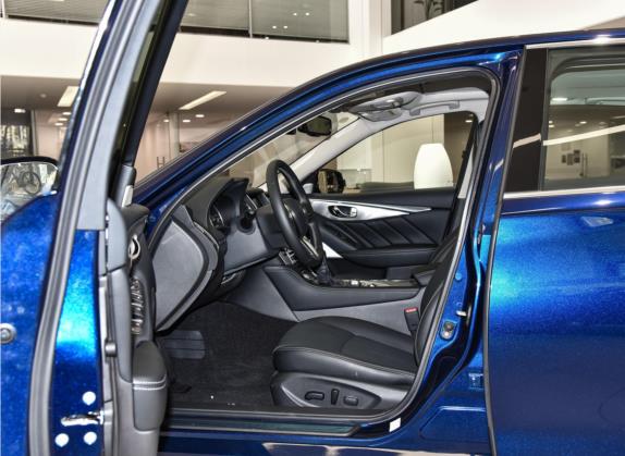 英菲尼迪Q50L 2021款 2.0T 进享版 车厢座椅   前排空间