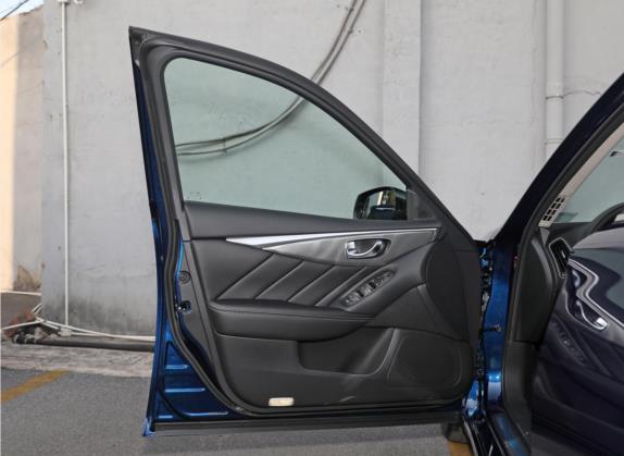 英菲尼迪Q50L 2022款 2.0T 逸享版 车厢座椅   前门板