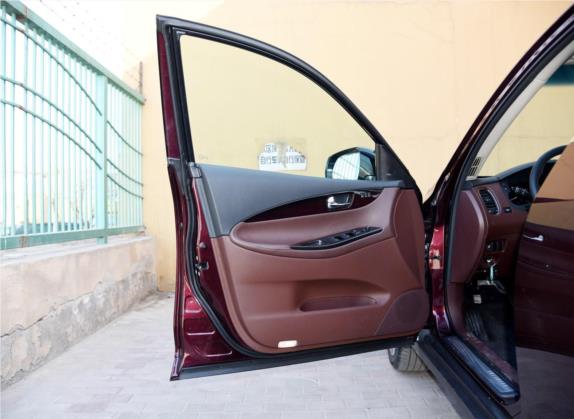 英菲尼迪QX50 2015款 2.5L 尊享版 车厢座椅   前门板