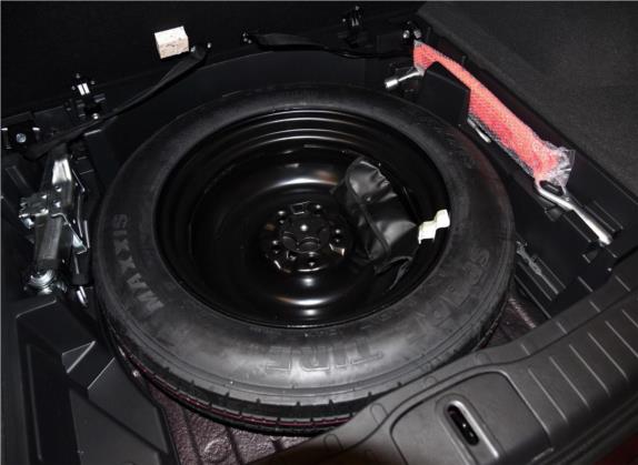 英菲尼迪QX50 2015款 2.5L 舒适版 其他细节类   备胎