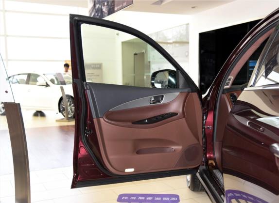 英菲尼迪QX50 2015款 2.5L 悦享版 车厢座椅   前门板