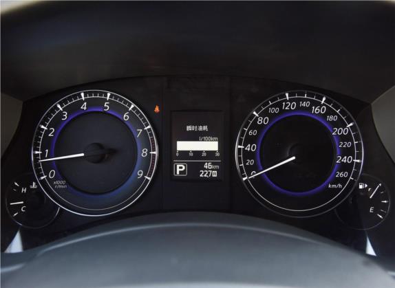 英菲尼迪QX50 2015款 2.5L 豪华版 中控类   仪表盘