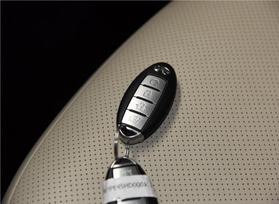 英菲尼迪QX50 2018款 2.0T 四驱旗舰版 其他细节类   钥匙
