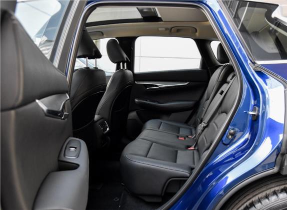 英菲尼迪QX50 2018款 2.0T 两驱菁英版 车厢座椅   后排空间