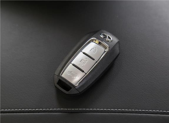 英菲尼迪QX50 2020款 2.0T 两驱时尚版 其他细节类   钥匙