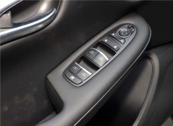 英菲尼迪QX50 2020款 2.0T 四驱领航版 车厢座椅   门窗控制