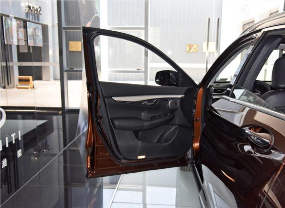 英菲尼迪QX50 2020款 2.0T 四驱智能版 车厢座椅   前门板