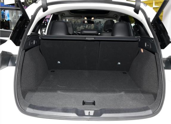英菲尼迪QX50 2020款 2.0T 四驱豪华版 车厢座椅   后备厢