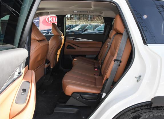 英菲尼迪QX60 2022款 2.0T 四驱卓越版 车厢座椅   后排空间