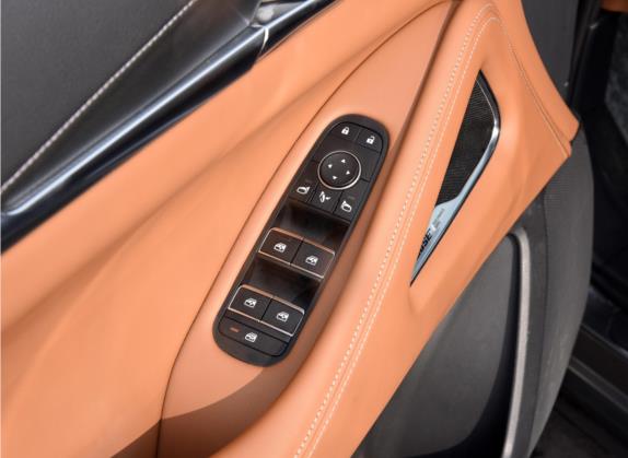 英菲尼迪QX60 2022款 2.0T 四驱豪华版 车厢座椅   门窗控制