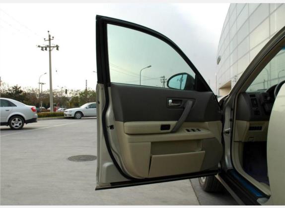 英菲尼迪FX 2007款 FX35 超越版 车厢座椅   前门板