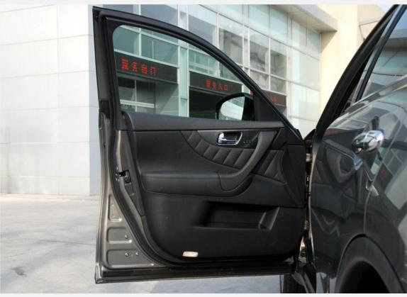 英菲尼迪FX 2009款 FX35 超越版 车厢座椅   前门板