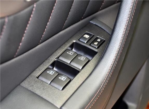 英菲尼迪FX 2011款 FX35 标准版 车厢座椅   门窗控制