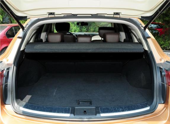 英菲尼迪FX 2011款 FX50 金尚巅峰版 车厢座椅   后备厢