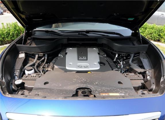 英菲尼迪FX 2013款 FX37 五周年限量版 其他细节类   发动机舱