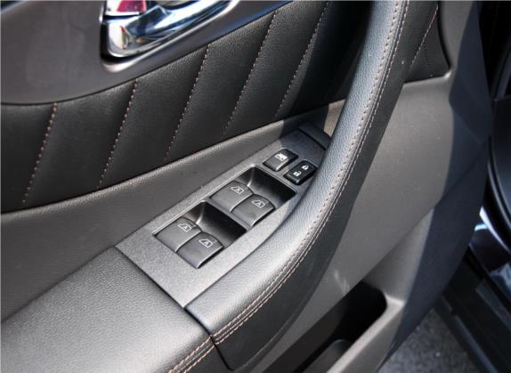 英菲尼迪FX 2013款 FX37 标准升级版 车厢座椅   门窗控制