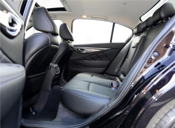 英菲尼迪Q50 2014款 2.0T 舒适版 车厢座椅   后排空间