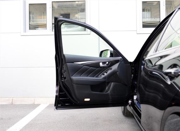 英菲尼迪Q50 2014款 2.0T 舒适版 车厢座椅   前门板