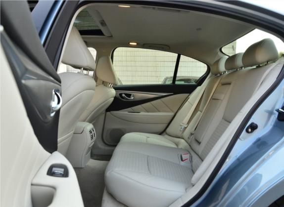 英菲尼迪Q50 2014款 3.5L Hybrid 豪华运动版 车厢座椅   后排空间