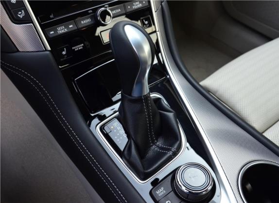 英菲尼迪Q50 2014款 3.5L Hybrid 豪华运动版 中控类   挡把