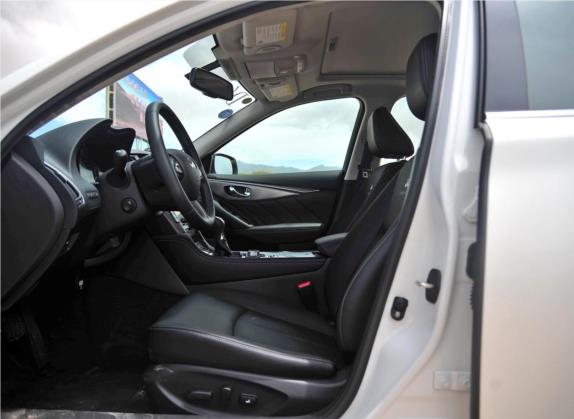 英菲尼迪Q50 2014款 2.0T 豪华版 车厢座椅   前排空间