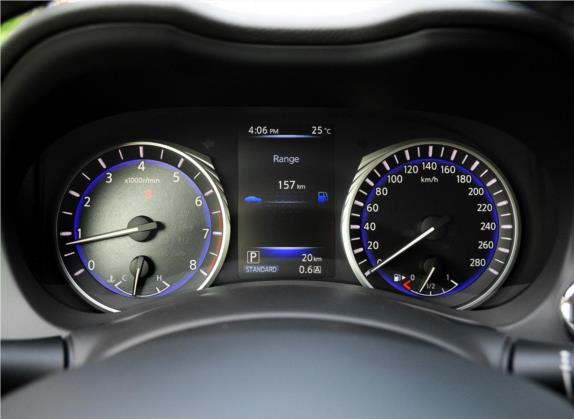 英菲尼迪Q50 2014款 2.0T 豪华运动版 中控类   仪表盘