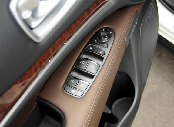 英菲尼迪QX60(进口) 2014款 2.5 S/C Hybrid 四驱全能版 车厢座椅   门窗控制