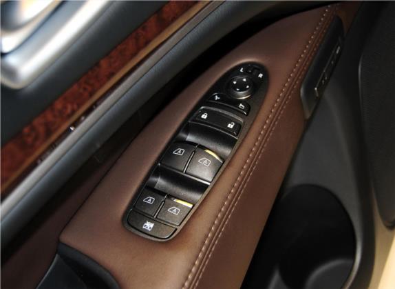 英菲尼迪QX60(进口) 2014款 3.5L 四驱全能版 车厢座椅   门窗控制