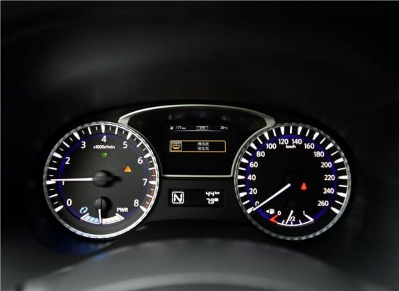 英菲尼迪QX60(进口) 2014款 2.5 S/C Hybrid 两驱卓越版 中控类   仪表盘