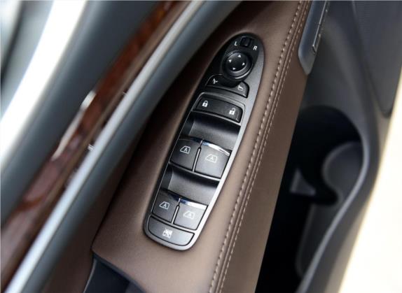 英菲尼迪QX60(进口) 2014款 2.5 S/C Hybrid 两驱卓越版 车厢座椅   门窗控制