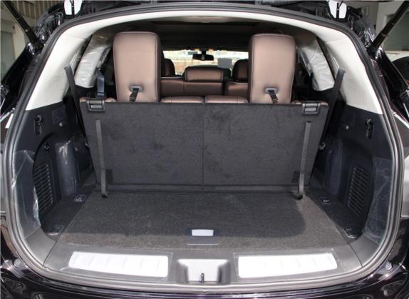 英菲尼迪QX60(进口) 2020款 2.5 S/C Hybrid 两驱卓越版 车厢座椅   后备厢