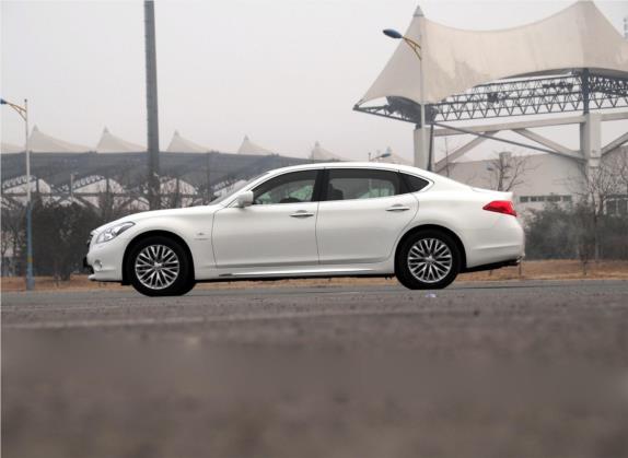 英菲尼迪Q70 2013款 Q70L 3.5L Hybrid 奢华版 外观   正侧