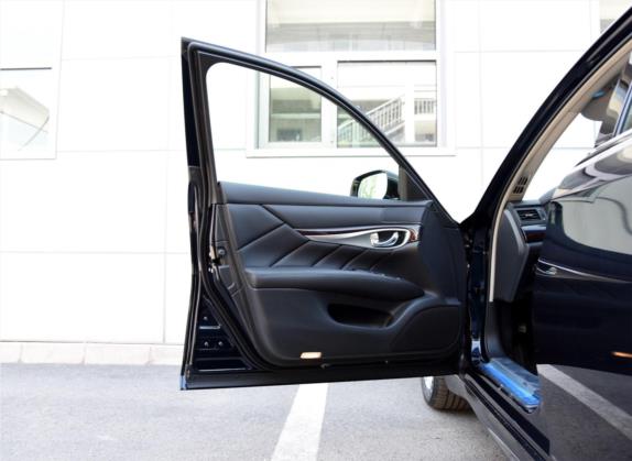 英菲尼迪Q70 2015款 Q70L 2.5L 悦享版 车厢座椅   前门板