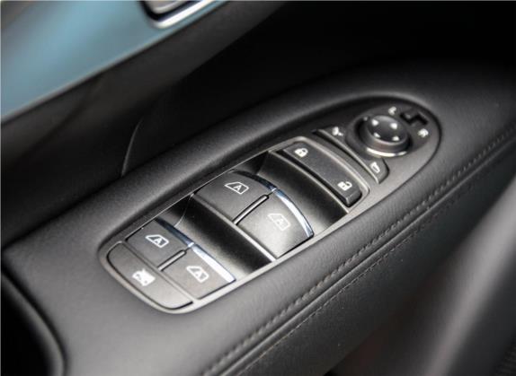 英菲尼迪Q70 2015款 Q70L 2.5L 精英版 车厢座椅   门窗控制