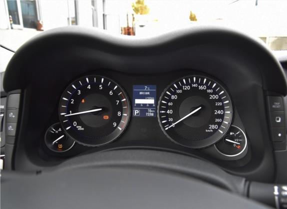 英菲尼迪Q70 2019款 Q70L 2.0T 悦享版 中控类   仪表盘
