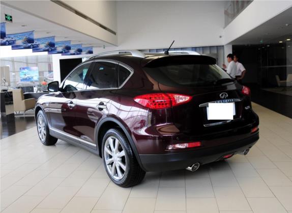 英菲尼迪QX50(进口) 2013款 2.5L 两驱尊雅版 外观   斜后