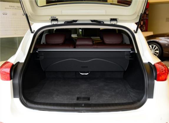 英菲尼迪QX50(进口) 2013款 2.5L 四驱优雅版 车厢座椅   后备厢