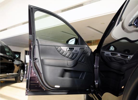 英菲尼迪QX70 2013款 3.7L 标准版 车厢座椅   前门板