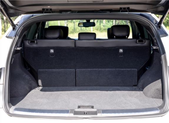 英菲尼迪QX70 2015款 3.7L 绝影版 车厢座椅   后备厢