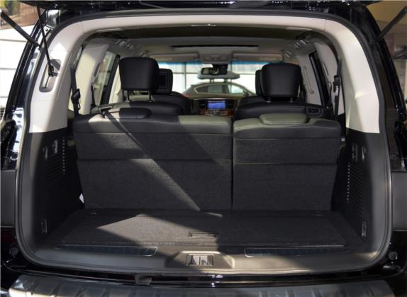 英菲尼迪QX80 2016款 5.6L 4WD 车厢座椅   后备厢