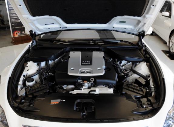 英菲尼迪Q60 2013款 3.7L 其他细节类   发动机舱