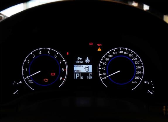 英菲尼迪Q60 2013款 3.7L 中控类   仪表盘